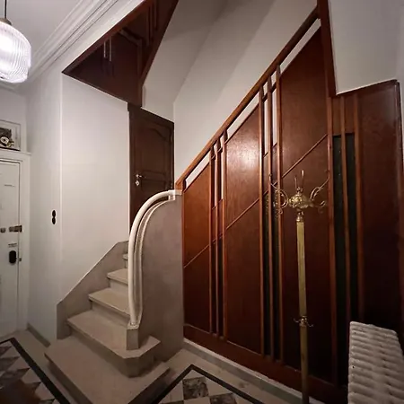 Charmante Art Deco Rijwoning * Остенде