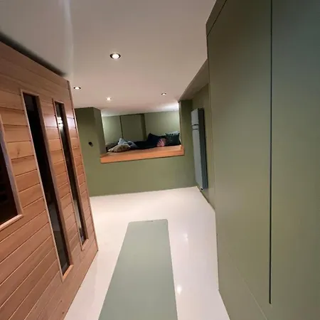 Дом отдыха Charmante Art Deco Rijwoning