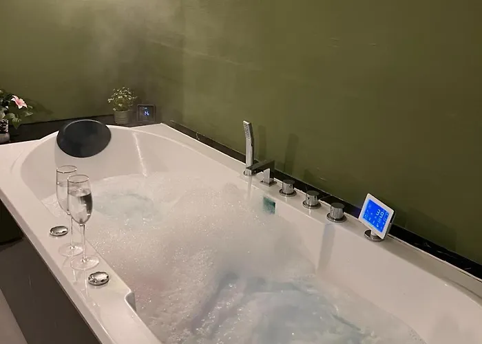 Charmante Art Deco Rijwoning 奥斯滕德