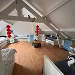 Charmante Art Deco Rijwoning 度假居