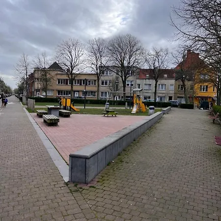 Dom wakacyjny Charmante Art Deco Rijwoning *