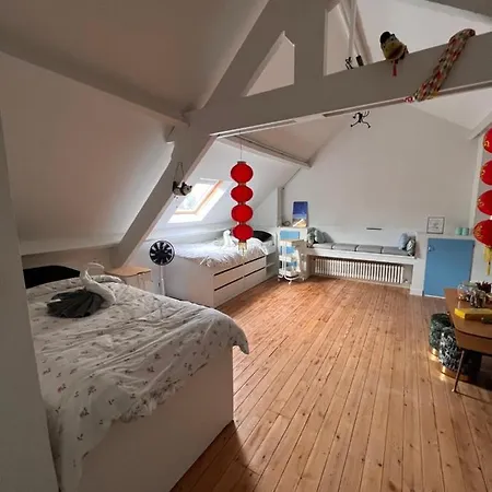 Dom wakacyjny Charmante Art Deco Rijwoning Ostenda