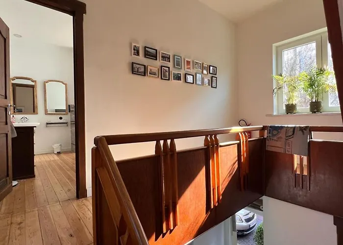 Charmante Art Deco Rijwoning 奥斯滕德